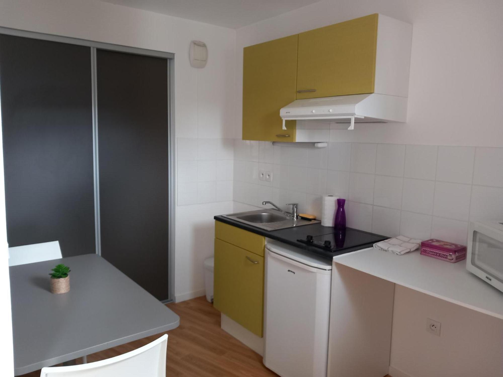 Residence Services Seniors Espace Et Vie 勒芒 外观 照片